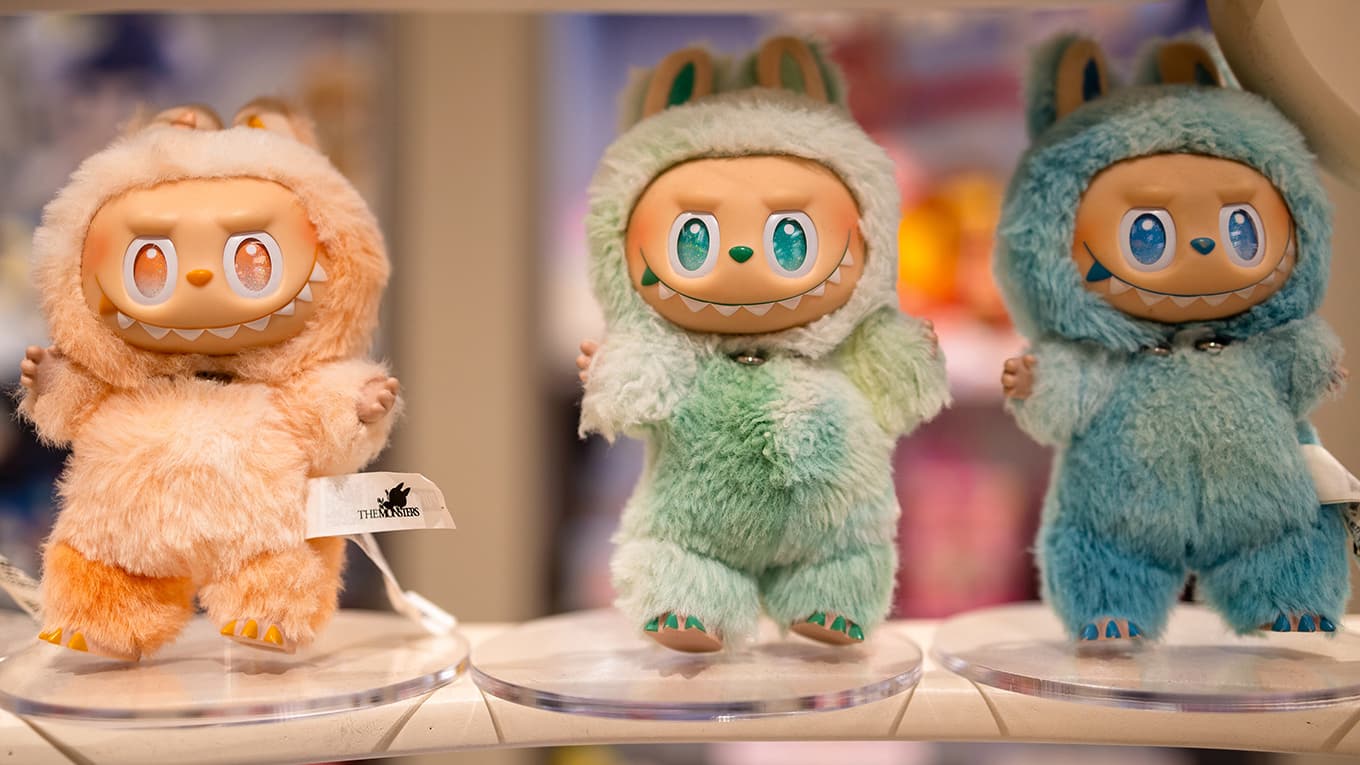 Labubus in einem POP Mart Store in der chinesischen Stadt Yangzhou